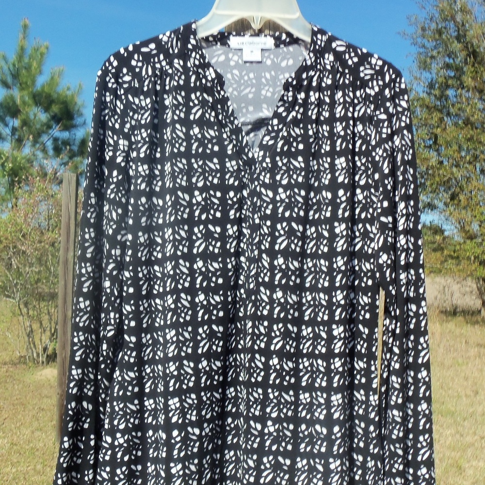 black/white knit l/sl top Liz Claiborne Medium